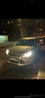 Ford fokus 2013r .