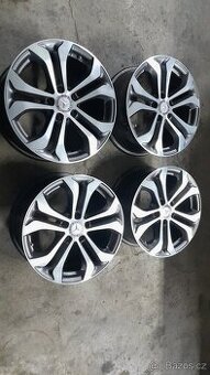 Prodám orig. alu mercedes R17