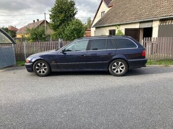 BMW e39 528i touring