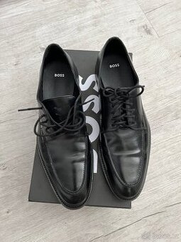 Jako nové společenské kožené boty Hugo Boss 9/43