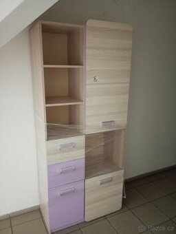 Skříň do pokojika