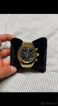 Versace versus