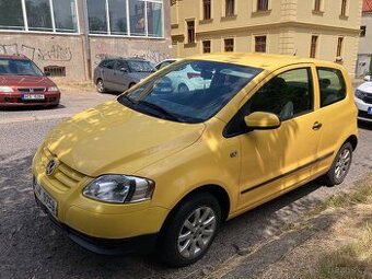 VW Fox 1.4 TDI. Rok 2008. centrál, el.okna, ABS