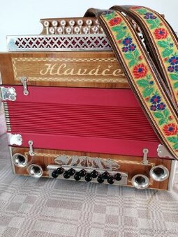 Harmonika a batoh harmonika