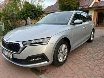 Škoda Octavia 1.5TSi 1.MAJ ČR NEBOUR. ZÁRUKA