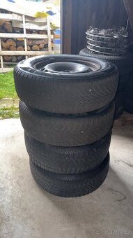 Pneu 215/65R16 98H