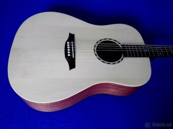 Predam akusticku gitaru Bromo BAT1N.