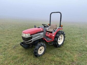 JAPONSKÝ MALOTRAKTOR YANMAR EF120D 4X4