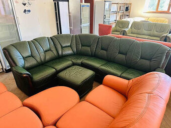 909 Kožená rohová sedací souprava sedačka NIERI + taburet