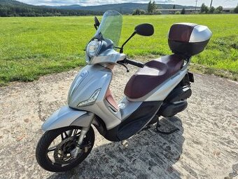 Piaggio Beverly 350