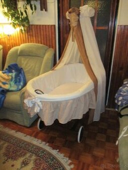 proutěný košík pro miminko 105x63