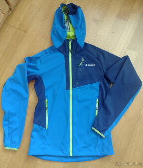 SOFTSHELLOVÁ BUNDA - vel. S