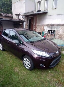 Ford Fiesta 1.2516v 60kw rok 2011 Trend