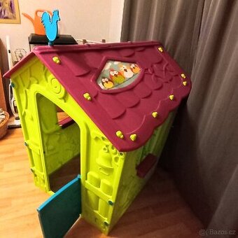 Dětský zahradní domeček
