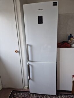 Kombinovaná lednice s mrazákem zn. Samsung