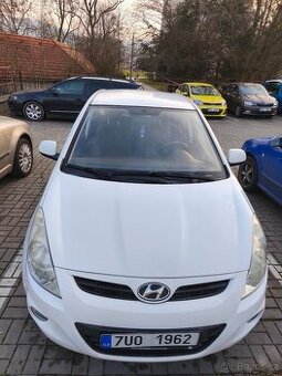 🚗 Hyundai i20 1.2i – Spolehlivý hatchback s nízkou pojistko