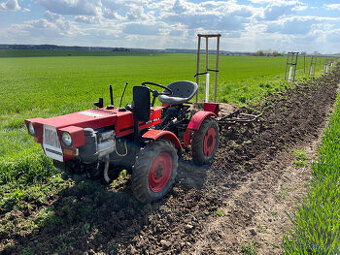 Malotraktor MT8 - 132.2  4x4