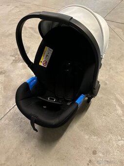 Kočárek Petite Mars kompletní.