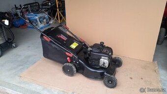 Benzínová sekačka Briggs-stratton 45 cm