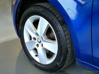 ALU kola + letní pneu Octavia 3