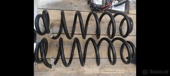 Zadní pružiny Golf 7,8 kombi Octavia 3,4kombi