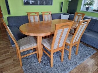 Rozkladací drevený masívny jedálenský stôl+6ks stoličiek