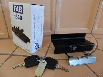 Zámek, madlo pátých dveří š felicia FAB