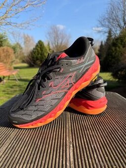 NOVÉ Běžecké boty Mizuno Running Wave Mujin 10