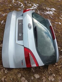 Ford  mondeo  mk  4  pate vrata    2500 kč