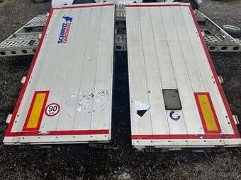 Zadní vrata schmitz rok 2017