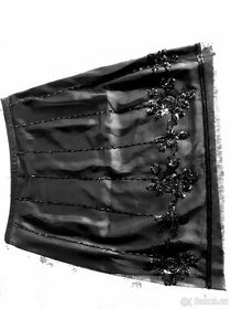Černá  tkrajková sukně s flitry ANN TAYLOR