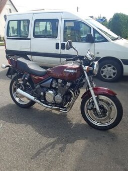 Kawasaki zephyr 550