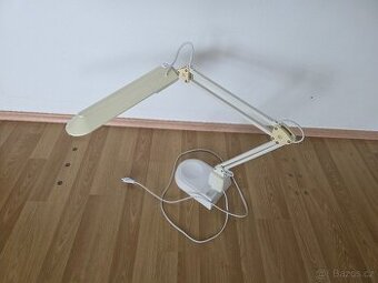 Stolní nebo noční lampa - lampička - svítidlo