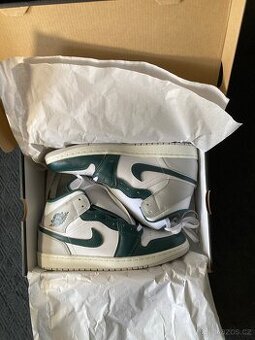 Nike Air Jordan 1 Mid Oxidized Green - 1