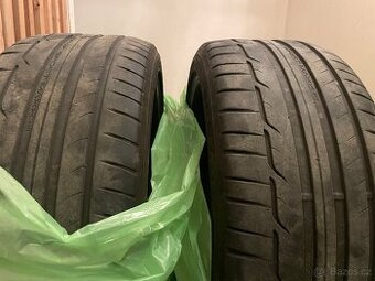 Dunlop Sport maxx RT 235/40/19 - 1