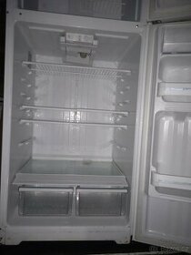 Nadstandardní širší lednice 73 cm,335 litrů. Můžu dovézt