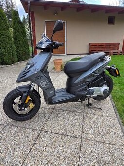 Piaggio New Typhoon 125