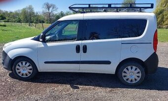 Prodám Opel Combo D Tour 1.4 benzin,r.v.2014