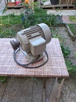 Elektromotor