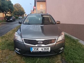 Kia ceed 2012 1.6 cvvt na díly barva AA4