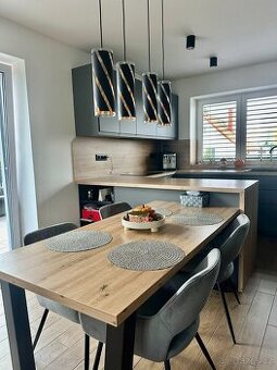 Pronájem bytu 3+kk -102 m2 s terasou, balkonem a parkováním