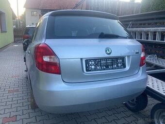 Škoda Fabia II. HTP - 48000km. - díly z vozu.