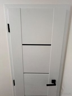 Interiérové dveře 60 L celodřevěné