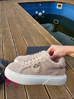Pinko zimní sneakers vel.36 a 37 s kožíškem nové original