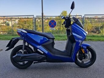 Horwin SK3 - předváděcí skútr