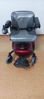 invalidní elektrický vozík