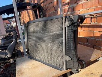 Chladič vody VW Passat B6 2.0 TDI