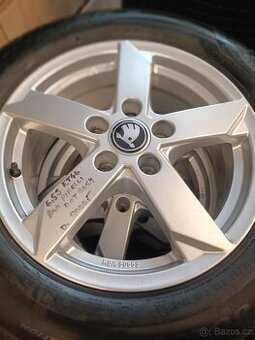 5x112 R16 215/60R16 zimní sada Škoda č.2