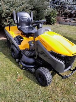 STIGA Estate 9102 W Honda GXV 690 zahradní traktor