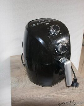 Horkovzdušná fritéza